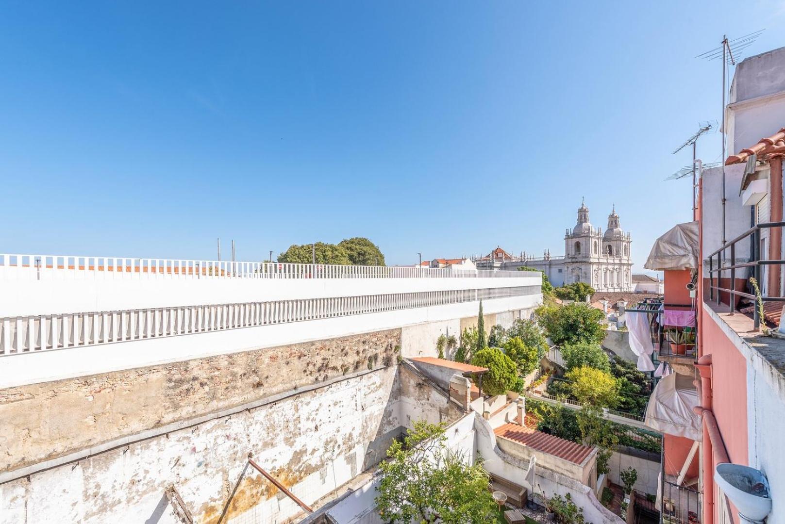 Апартаменты Guestready - Porta De Alfama, For Up To 6 Guests! Лиссабон Экстерьер фото